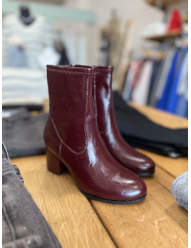 Bottines vernies bordeaux à...